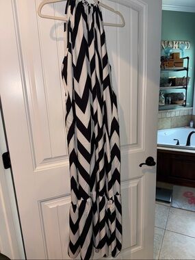 Chevron Maxi Dress! 4XL!